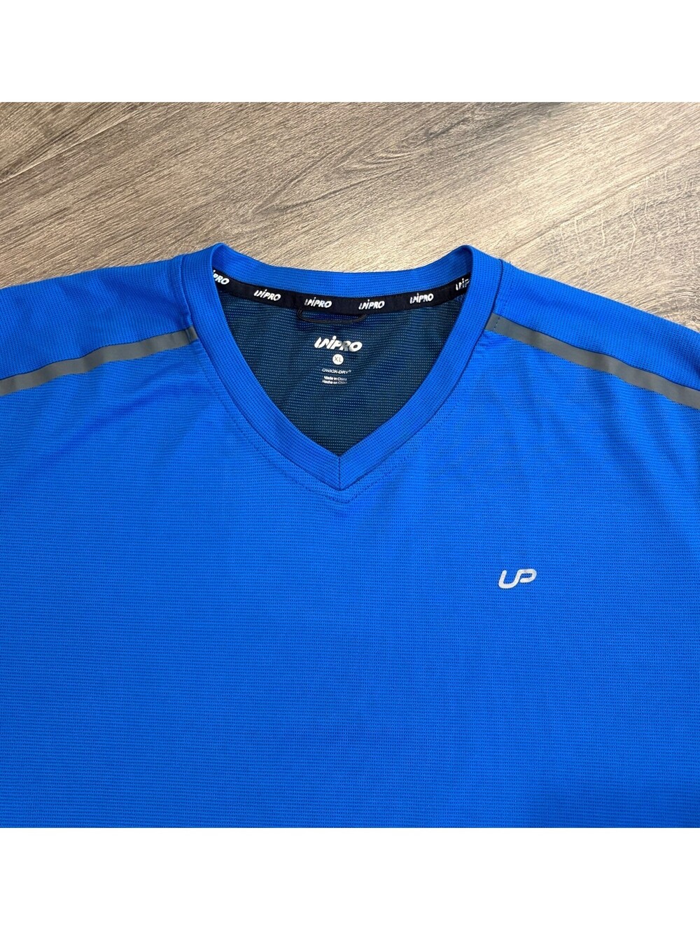 Unipro Men's Blue Qwick-Dry Athletic Shirt Size Extra Large Short Sleeve